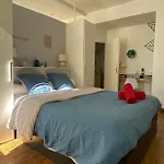 1bispoitiers Hébergement de vacances *